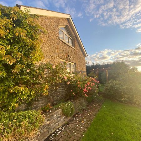 Pippin Lodge Llanwrda エクステリア 写真