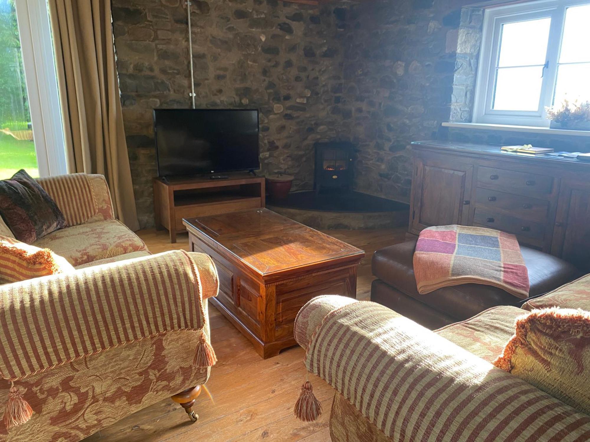 Pippin Lodge Llanwrda エクステリア 写真