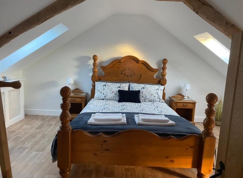 Pippin Lodge Llanwrda エクステリア 写真